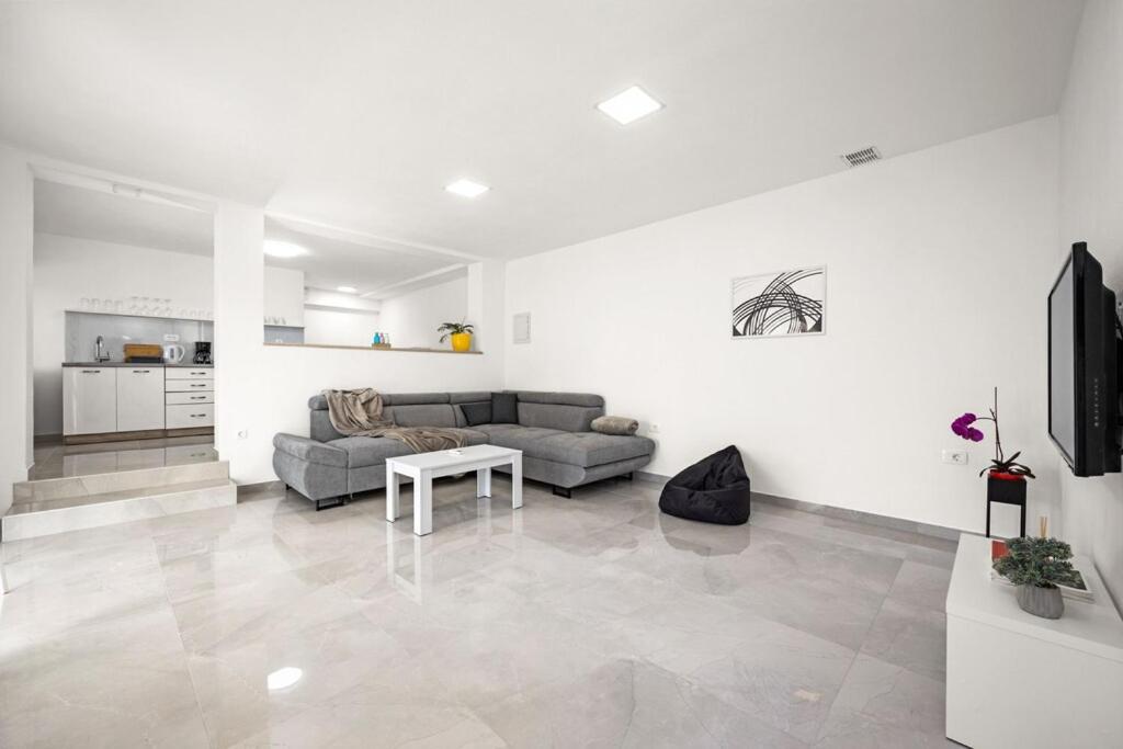 Apartment Olive Garden Near Pula 3 Km From Center And Only 4 Km From The Beach For 4 Persons Εξωτερικό φωτογραφία