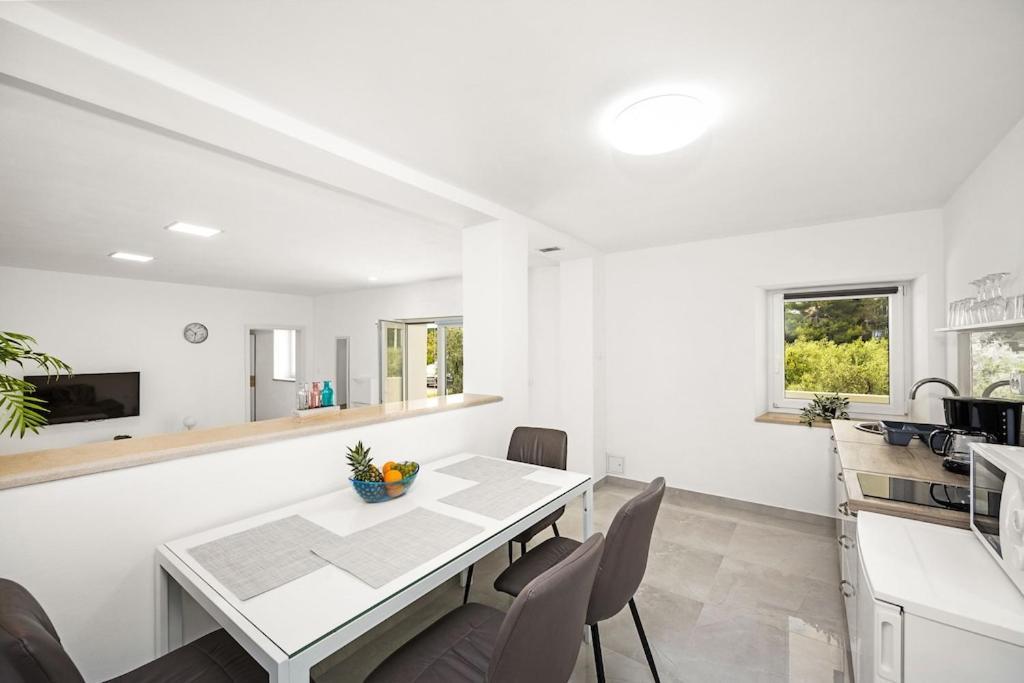 Apartment Olive Garden Near Pula 3 Km From Center And Only 4 Km From The Beach For 4 Persons Εξωτερικό φωτογραφία
