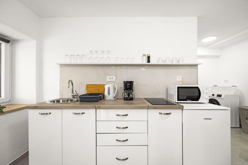 Apartment Olive Garden Near Pula 3 Km From Center And Only 4 Km From The Beach For 4 Persons Εξωτερικό φωτογραφία