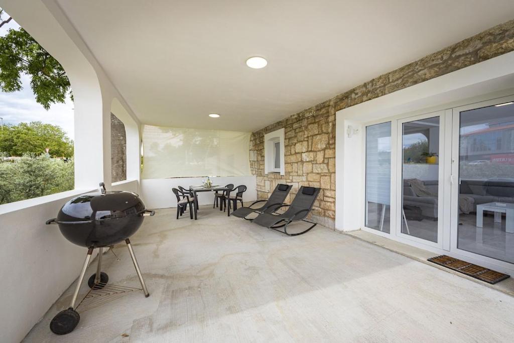 Apartment Olive Garden Near Pula 3 Km From Center And Only 4 Km From The Beach For 4 Persons Εξωτερικό φωτογραφία